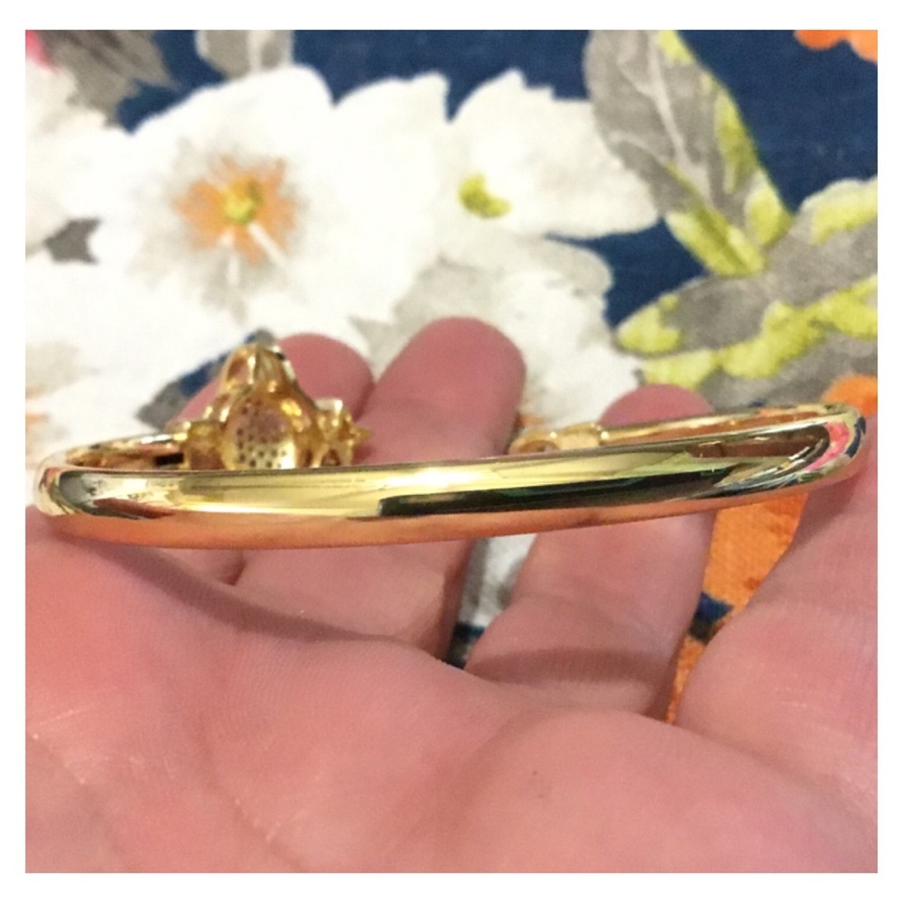 New! Shiny Gold Rhinestone Bracelet - Picture 10 of 11